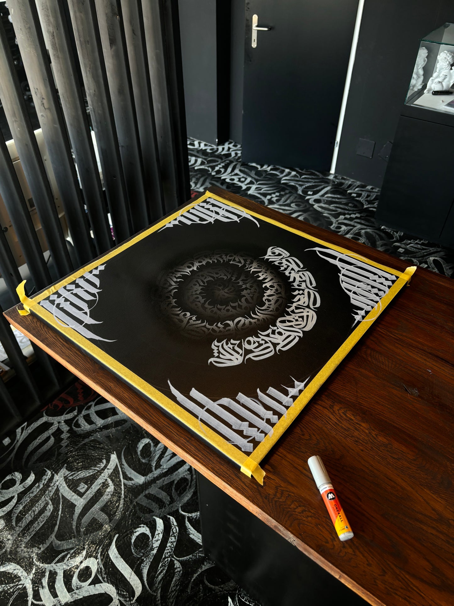 CANVAS 60X60 SPRAY/MARKER